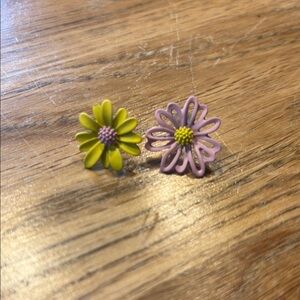 Adorable mismatched Floral Earrings (Yellow and Pink)